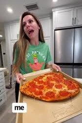 heart pizza video