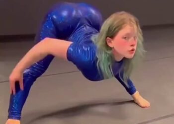 Emilie Burns Instagram Star